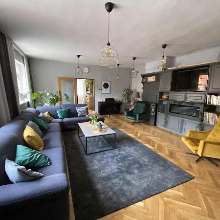 Проживание в семье Milo Mi Карпач